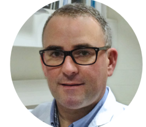 Dr. Juan Martínez